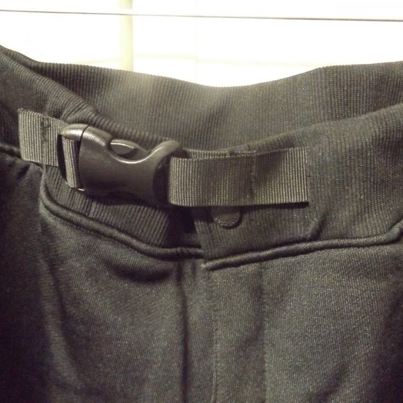 XL/31, MEN'S BLACK CABELA PERFORMANCE GUIDEWEAR CARGO PANTS - Picture 3 of 4